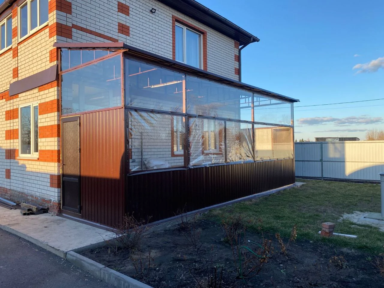 Терраса с мягкими окнами