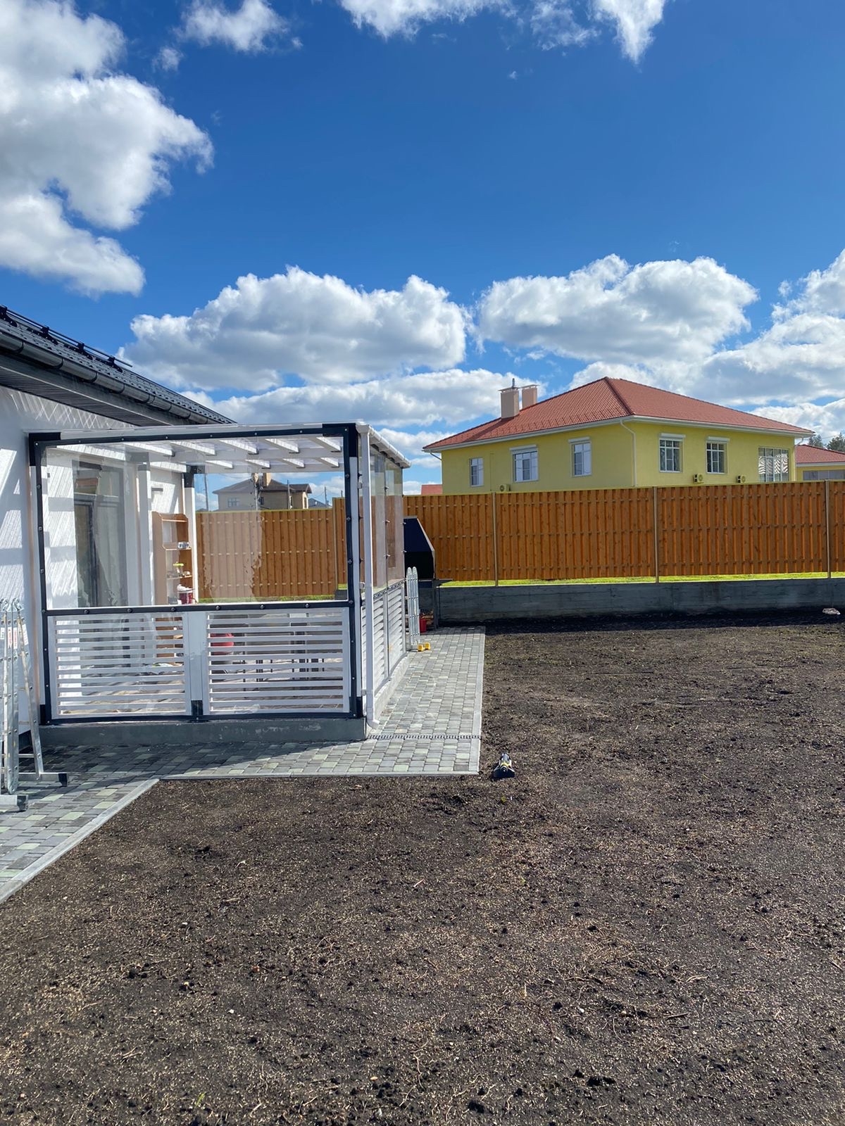 Установка мягких окон на террасе с панорамным видом